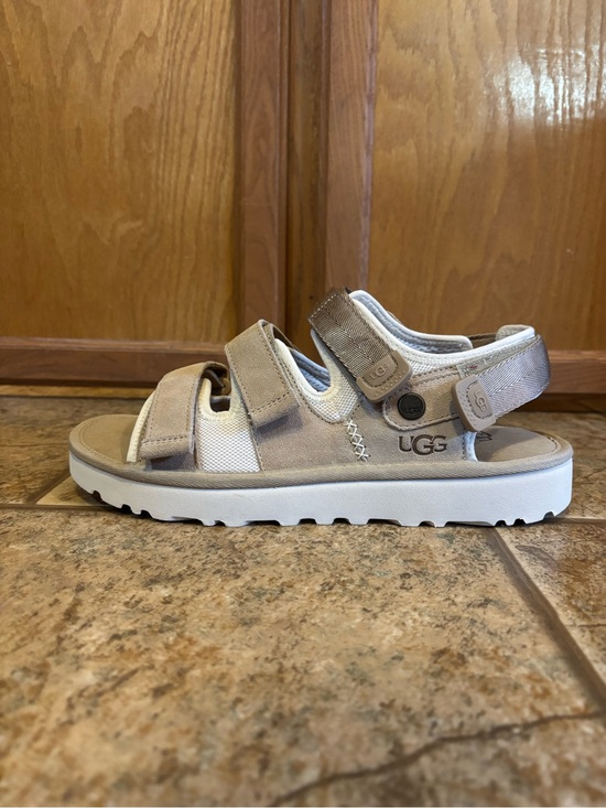 UGG Other - NWOT UGG men’s Goldencoast Multistrap sandals sz 10